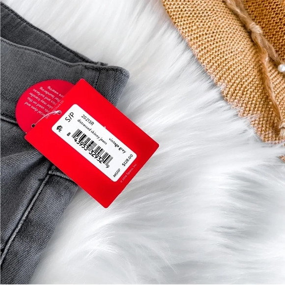 Spanx Distressed Ankle Skinny Jeans Vintage Gray High Rise Waisted NEW Small - Picture 12 of 15